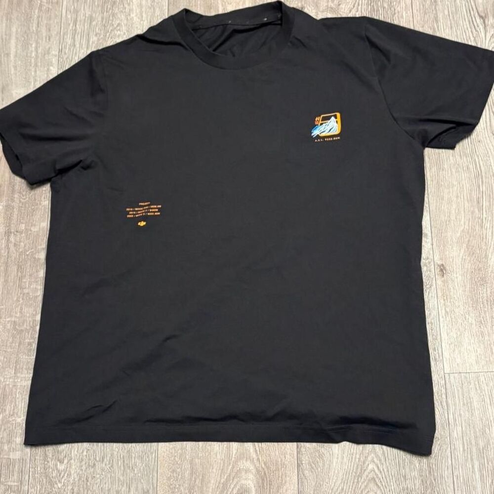 Unbranded Men's Black and Grey T-shirt